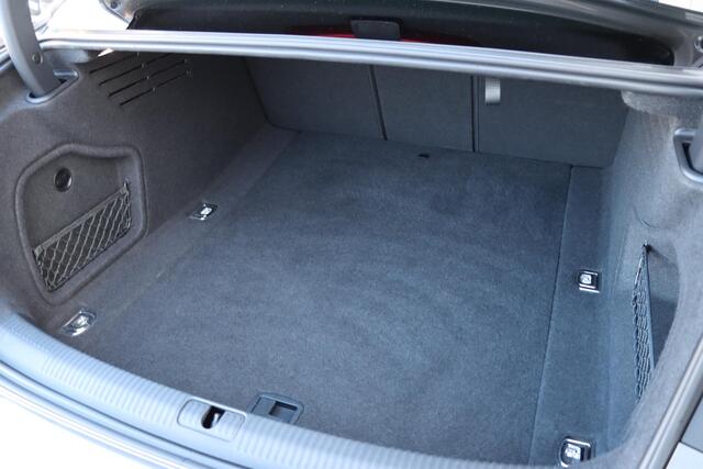 Audi A4 Limousine 40 TFSI S edition