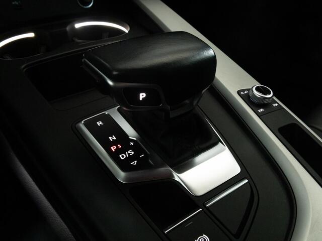 Audi A4 Avant S-Line 35 TFSI 150 PK | LED | Leder | Trekhaak | Achteruitrijcamera | Adaptieve Cruise Control |