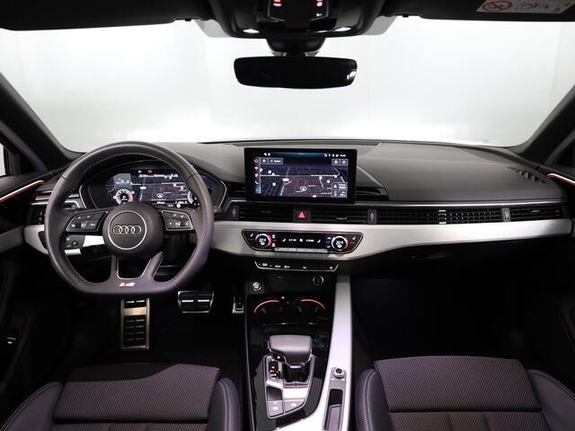 Audi A4 Avant 35 TFSI S edition Competition 150 pk S-tronic | Verlengde garantie | Navigatie | Parkeersensoren | Autom. airco (3 zones) | Stoelverwarming | S-Line |
