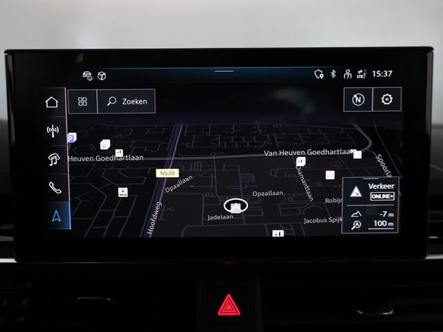 Audi A4 Avant 35 TFSI S edition Competition 150 pk S-tronic | Verlengde garantie | Navigatie | Parkeersensoren | Autom. airco (3 zones) | Stoelverwarming | S-Line |