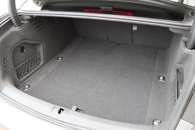 Audi A4 Limousine 40 TFSI 204pk S tronic S Edition Competition