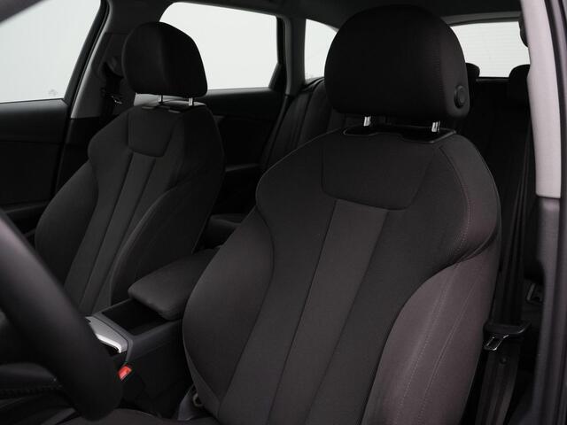Audi A4 Avant 35 TFSI 150 pk S-tronic Launch edition Business | Navigatie | Cruise Control | Parkeersensoren achter | Virtual Cockpit
