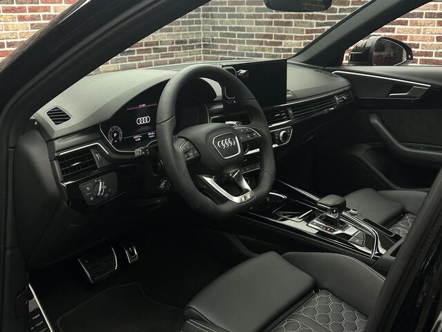Audi A4 Avant 35 TDI S Line Competition Panorama Virtual Leer Camera