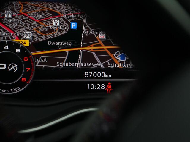 Audi A4 Avant 35 TFSI 150 pk S-tronic Design Pro Line Plus | Trekhaak | Navigatie | Stoelverwarming | Keyless Entry | Apple Carplay / Android Auto