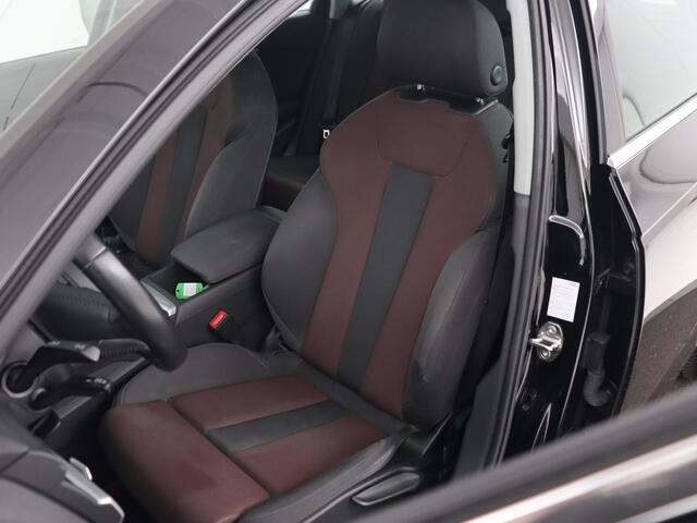 Audi A4 1.4 TFSI Sport | Panoramadak | Bang & Olufsen | Sportstoelen | Camera | Full LED | Navigatie | Climate control | Parkeerhulp | Cruise control | Bluetooth