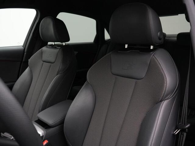 Audi A4 Limousine 40 TFSI 204 pk S-tronic S edition Competition / S-Line | Trekhaak | Geheugenstoel | Stuur-/stoelverwarming | Achteruitrijcamera | Navigatie
