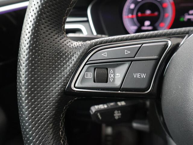Audi A4 Avant 35 TFSI S edition Competition | 150 PK | Automaat | Trekhaak | Navigatiesysteem |