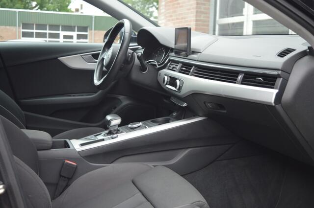 Audi A4 1.4 TFSI | AUT - NAVI - PDC