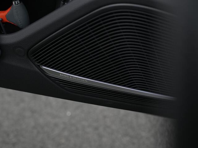 Audi A4 Avant 40 TFSI 204 pk S-tronic S edition Competition / S-Line | Panoramadak | Trekhaak | Demperregeling | Geheugenstoel | Bang & Olufsen | Matrix LED