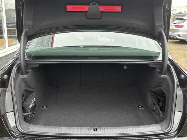 Audi A4 Limousine 35 TFSI Advanced Edition | Vitrual Cockpit | Parkeersensoren | Apple Carplay | Cruise