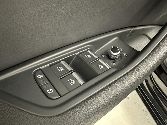 Audi A4 Avant 35 TFSI S Line | Panoramadak | Virtual Cockpit | Achterklep elek