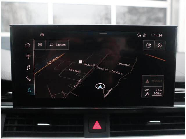 Audi A4 Avant 35 TFSI Launch edition Business / Panoramadak / Massagestoel