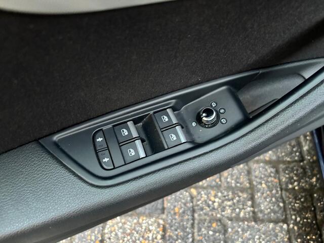 Audi A4 Limousine 2.0 TDI Sport Lease Edition