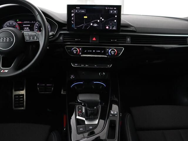 Audi A4 35 TFSI S edition Competion | Origineel NL | Trekhaak | Sfeerverlichting | Virtual Cockpit | Carplay | Sportstoelen | Half leder | Full LED | Navigatie | Parkeerhulp | Cruise control | S Line