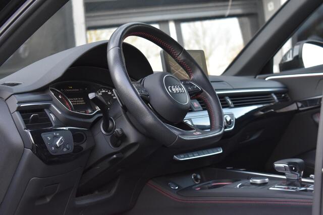 Audi A4 Avant 2.0 TFSI MHEV Sport S line black edition 3x S-line Keyless Leder Matrix