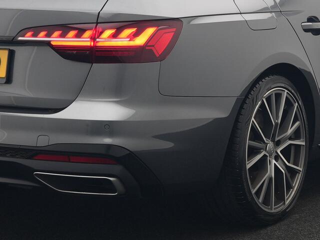 Audi A4 Avant 35 TFSI S Line 150pk Dealer O.H. | 2x S Line | Trekhaak Afn. | Sfeerverlichting | Lederen Sportstoelen Verwarmd | Virtual Cockpit | Matrix LED | Keyless | Apple Carplay | Navigatie | DAB | 19"L.M |