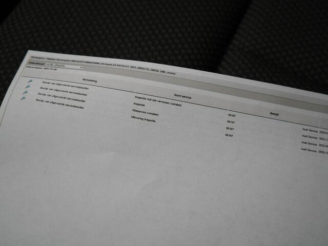 Audi A4 Avant 35 TFSI S Line 150pk Dealer O.H. | 2x S Line | Trekhaak Afn. | Sfeerverlichting | Lederen Sportstoelen Verwarmd | Virtual Cockpit | Matrix LED | Keyless | Apple Carplay | Navigatie | DAB | 19"L.M |