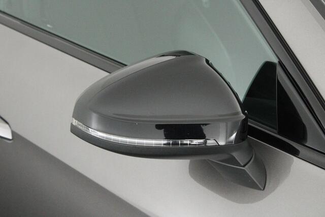 Audi A4 Avant 40 TFSI 204pk S edition Competition Stoelverwarming Navigatie Virtual Cockpit