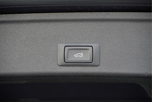 Audi A4 Avant 35 TFSI 150PK! Automaat Pro Line BJ2020 Lmv 16" | Led V+A | Pdc | Navi | Elek. trekhaak | Elek. achterklep | App-Connect | Climate control | Cruise control | Getint glas | Nw-model!