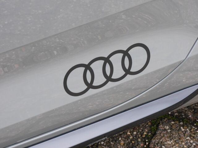 Audi A4 Avant 40 TFSI Sport S line black edition TOPSTAAT! DEALER ONDERHOUDEN! LEER! NAVI! BLUETOOTH!