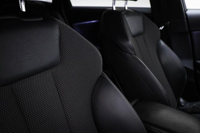 Audi A4 Avant 2.0 TFSI MHEV Sport S line black edition | TREKHAAK | STOELVERWARMING | CAMERA | 19"