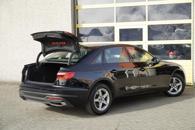 Audi A4 Limousine 35 TFSI 150PK! Automaat Pro Line BJ2022 | Lmv 16" | Led | Pdc | App-Connect | Climate control | Cruise control | Getint glas