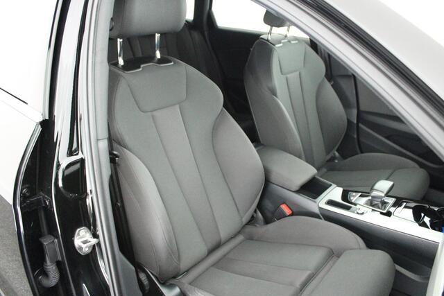 Audi A4 Avant 35 TDI 163pk Launch edition Business Trekhaak Keyless Virtual Cockpit Navigatie