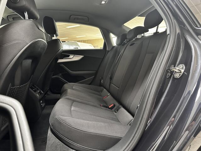 Audi A4 Limousine 1.4 TFSI Sport Lease Edition/ AUTOMAAT!/ 17'' LMV/ LED Koplampen!/ Keyless-GO/ Extra getint glas/ Navi/ Clima/ Cruise/ Elek. pakket/ Isofix/ Bluetooth/ Armsteun/ Multi. LEDER. Stuur/ PDC/ Chroom.