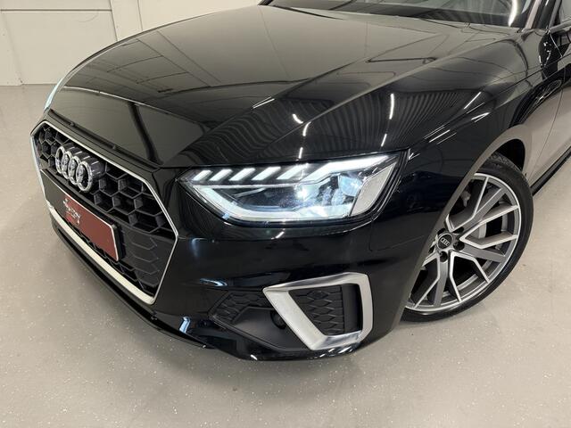 Audi A4 Avant 40 TFSI 204PK S-Line Facelift PANO/TREKHAAK/ACC/MATRIX/20"AUDI-SPORT/STOEL+STUURVERW/PRIVACY/DYNAMIC-LED/SPORT-PAKKET/MYTHOSSCHWARZ/VOLLEDIG AUDI DEALER HISTORIE, NET OH BEURT GEHAD