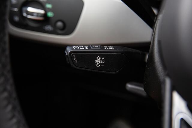 Audi A4 Avant 35 TFSI Advanced Edition , Virtual cockpit, Achteruitrijcamera, Stoelverwarming, Leder, Sportstoelen