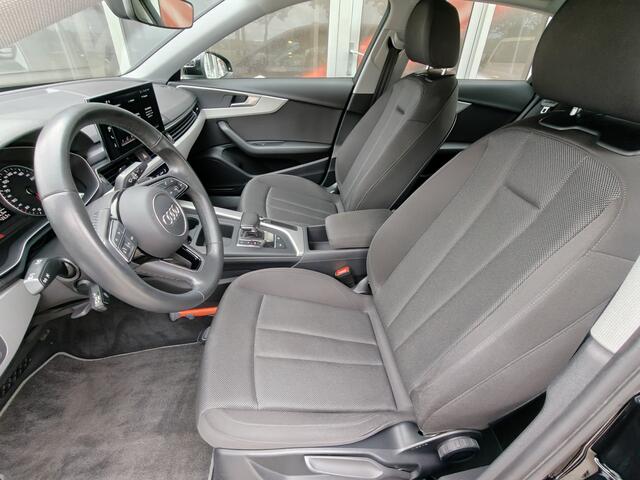Audi A4 Limousine 35 TFSI Pro Line / / 17'' LM / Carplay / Sensoren V+A