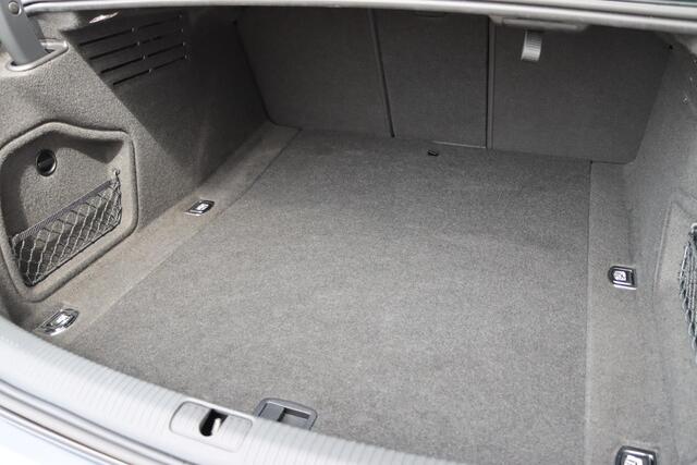 Audi A4 Limousine 40 TFSI Advanced Edition 204pk S-Tronic