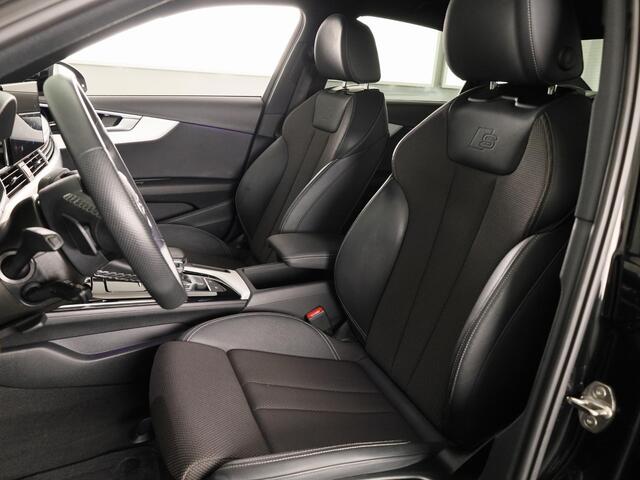 Audi A4 Limousine 35 TFSI S edition Competition 150pk | Climate control | LED koplampen | lederen/stof bekleding | Lichtmetalen velgen 10-spaaks 18inch | Navigatiesysteem full map | S Line interieur