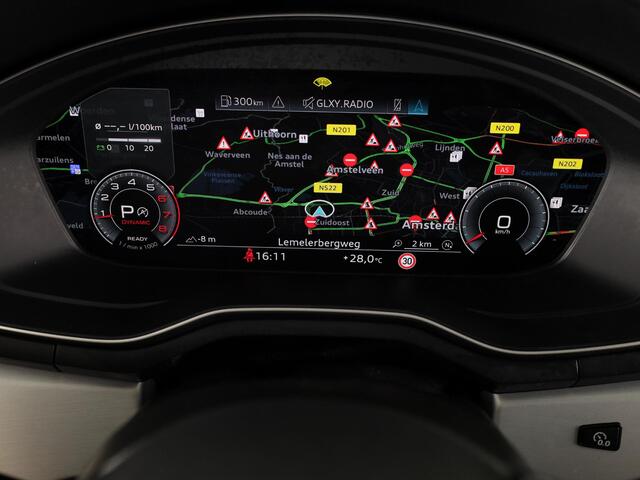 Audi A4 Limousine 35 TFSI S edition Competition 150pk | Climate control | LED koplampen | lederen/stof bekleding | Lichtmetalen velgen 10-spaaks 18inch | Navigatiesysteem full map | S Line interieur
