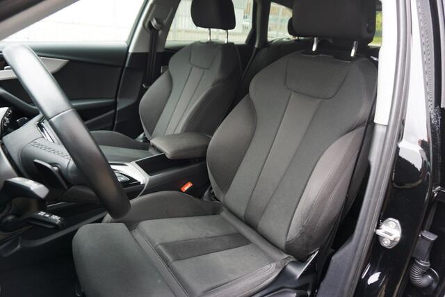 Audi A4 Avant 35 TFSI Black Optick/19Inch.LMV/Trekhaak/ Sportstoelen.