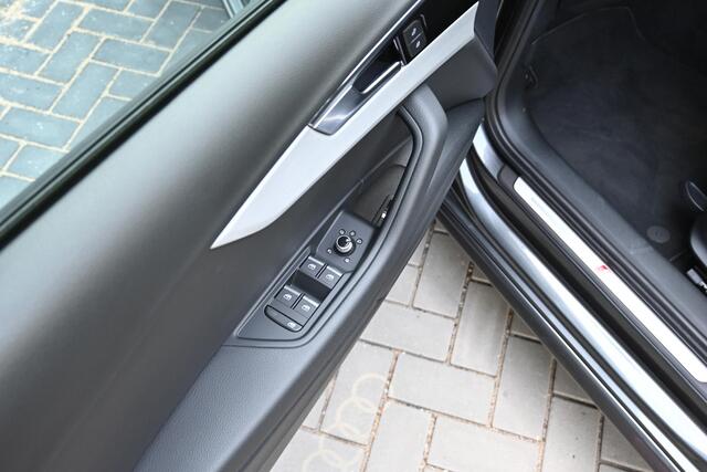 Audi A4 Avant 45 TFSI quattro S edition