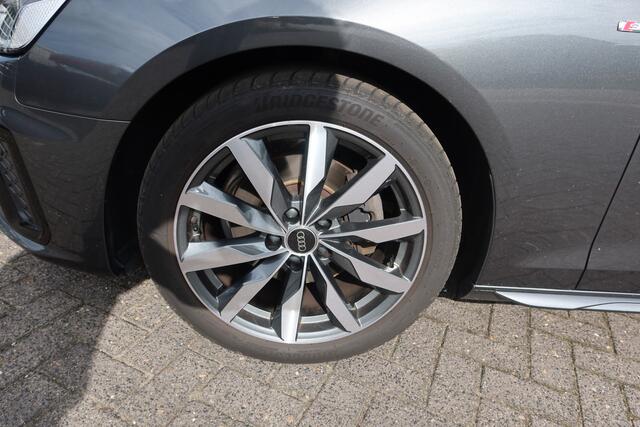 Audi A4 Avant 35 TFSI S edition Competition NL-Auto