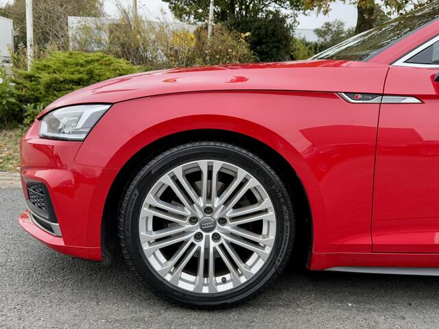 Audi A5 Coupé 40TFSI S-Line 190PK AutomaatoPanooLeder
