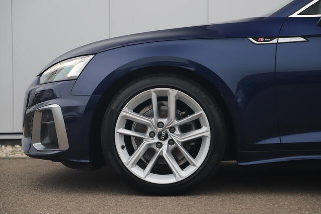 Audi A5 Sportback 35 TDI S-Line edition Automaat Navarra Blue Full LED Wegklapbare Trekhaak Virtual Cockpit Navigatie Achteruitrijcamera Clima Cruise Parkeersensor Half Leder Sportstoelen Draadloos Carplay