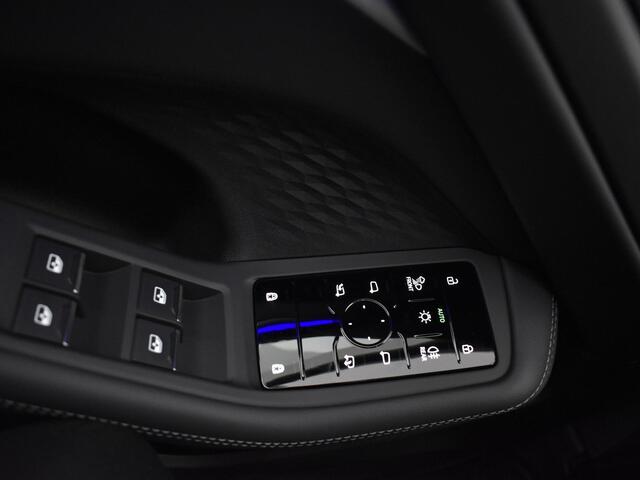 Audi A5 Advanced edition (B10) 35 TFSI 110 kW / 150 pk Li Audi A5 Advanced edition 35 TFSI 150 pk Limousine · First edition · Lederen bekleding · Sportstuur · Elektrisch verst. stoelen