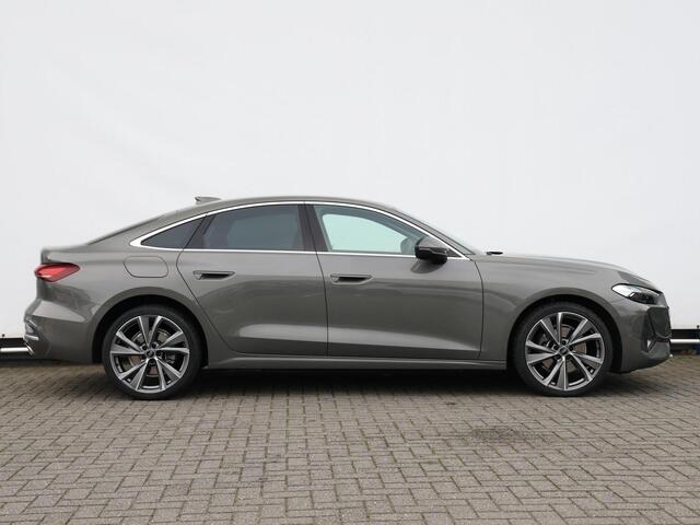 Audi A5 Limousine 2.0 TFSI First Edition | 150 pk | Lederen bekleding | Elektrisch verstelbare stoelen | Privacy glas |