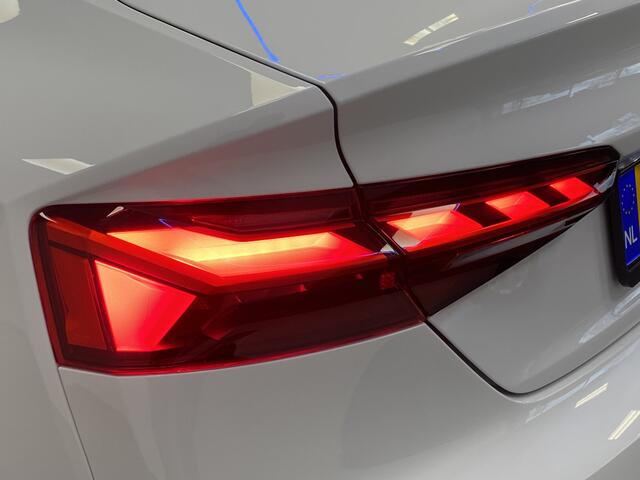 Audi A5 Sportback 40 TFSI quattro S edition Competition Panoramadak CruiseControl Navigatie 20'lmv VCP