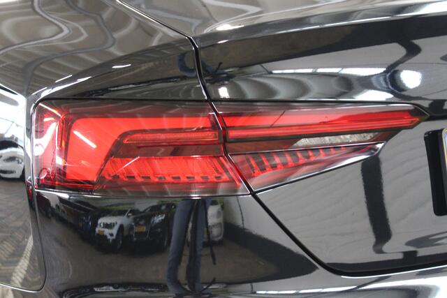 Audi A5 Sportback 40 TFSI Sport S-line | Incl. 12 maanden garantie | Cruise control | Climate control | Stoelverwarming | Sportstoelen | Bluetooth | Navigatie | Parkeersensoren |