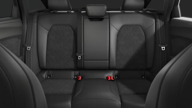 Audi A5 Avant e-hybrid quattro 299 S tronic S edition Automaat | LED-koplampen | Sportstoelen voor | Automatisch dimmende binnenspiegel | Grootlichtassistent | Audi soundsystem | Achteruitrijcamera | Hemel in stof zwart