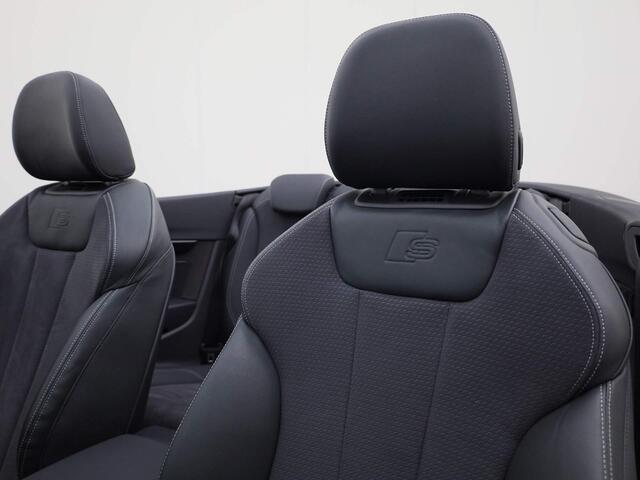 Audi A5 Cabriolet 35 TFSI/150PK S edition · Drive select · Leder/Alcantara · Parkeersensoren + camera · Garantie tot april 2028 of 100000km.