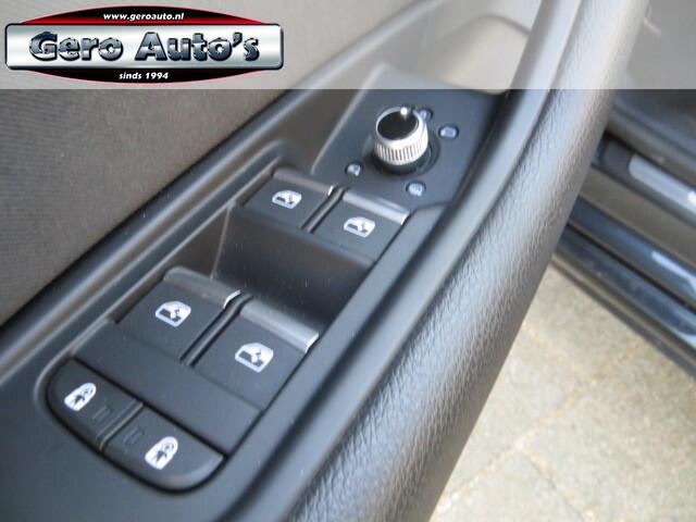 Audi A5 Sportback 35 TFSI Business Edition nl-auto ,virual cockpit ,matrix led,sportstoelen,18 inch etc