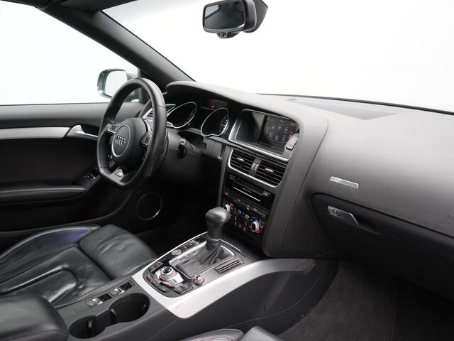Audi A5 Cabriolet 1.8 TFSI S Line Automaat 177pk Dealer O.H | S Line Interieur & Exterieur | Bang & Olufsen | Cruise Control | Lederen Sportstoelen Verwarmd | Nekverwarming | 19" L.M | Navigatie | DAB |