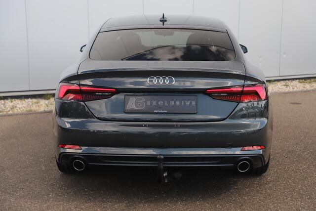 Audi A5 Sportback 35 TFSI Sport S-line black edition Trekhaak Virtual Cockpit LED Matrix Navigatie Half Leder Stoelverwarming Sfeerverlichting 19 inch LMV NAP Dealer Onderhouden!