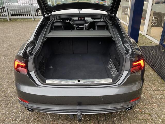 Audi A5 Sportback 2.0 TFSI MHEV Sport S-line Edition / Automaat / NL-Auto / Cruise-Control / Climate-Control / Afneembare-Trekhaak / LED / Elektr.-Achterklep / Flippers / Radio-Bluetooth / Navi / PDC-Achter / 18'' LMV / ENZ.