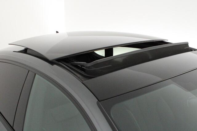 Audi A5 Sportback 40 TFSI 204pk S edition Competition Panoramadak B&O Camera Stoelverwarming Navigatie